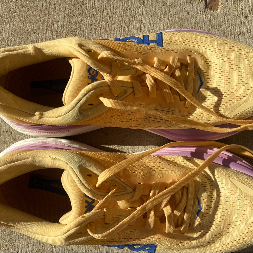 Hoka One One Bondi Size 9
